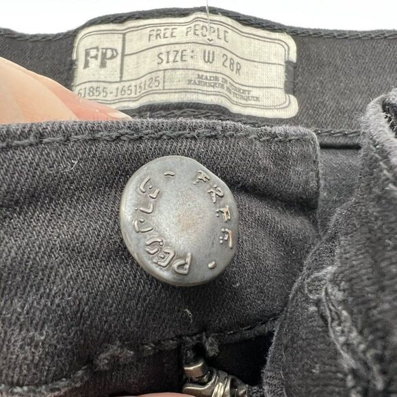 Free People Black Skinny Leg Jeggings Size 28R - Picture 2 of 4